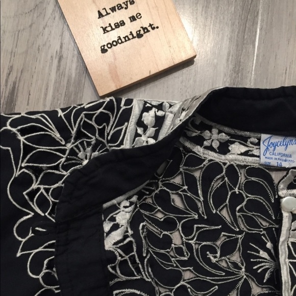 Vintage EUC Embroidery Lace Black&White Tunic - Picture 6 of 8